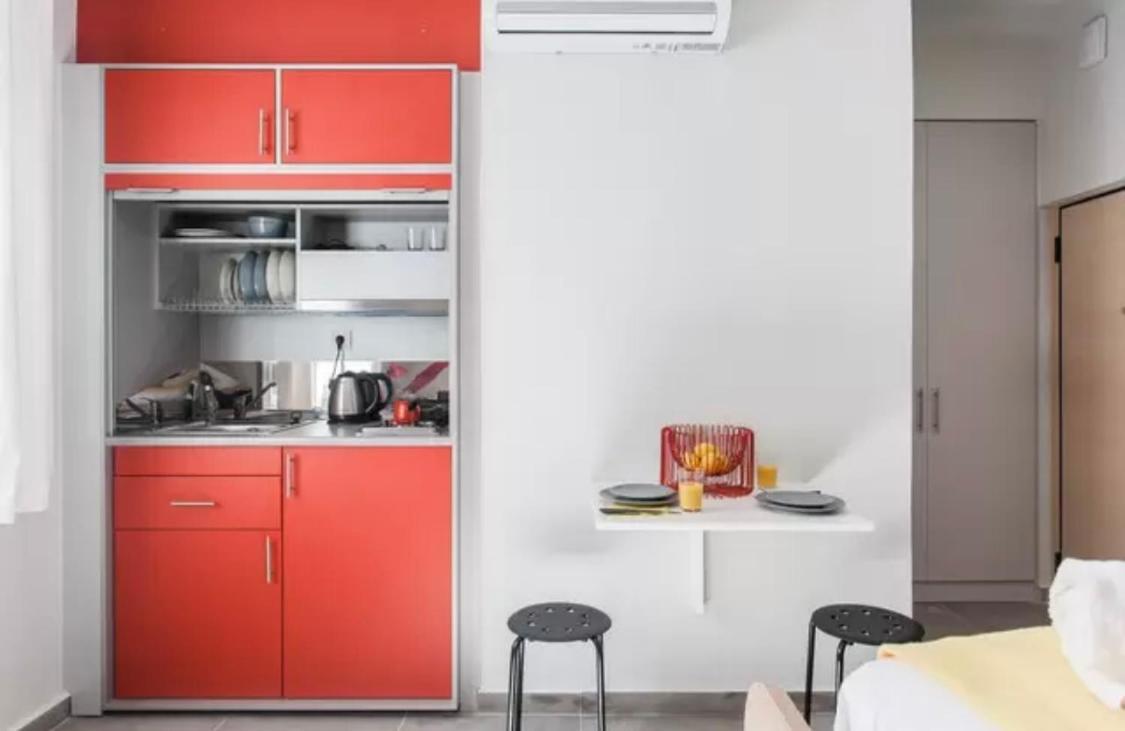 Colorful Apartment In Атина Екстериор снимка